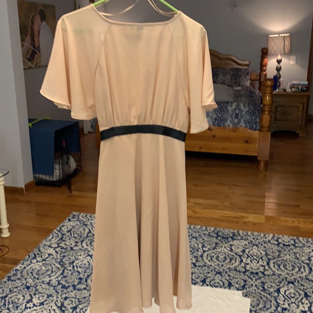 Cream and black dress with bow from H&M - Picture 2 of 4